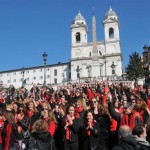 DONNE-A-PIAZZA-DI-SPAGNA-FLASH-MOB-DI-HANDS-OFF-WOMEN-NO-A-VIOLENZA_full